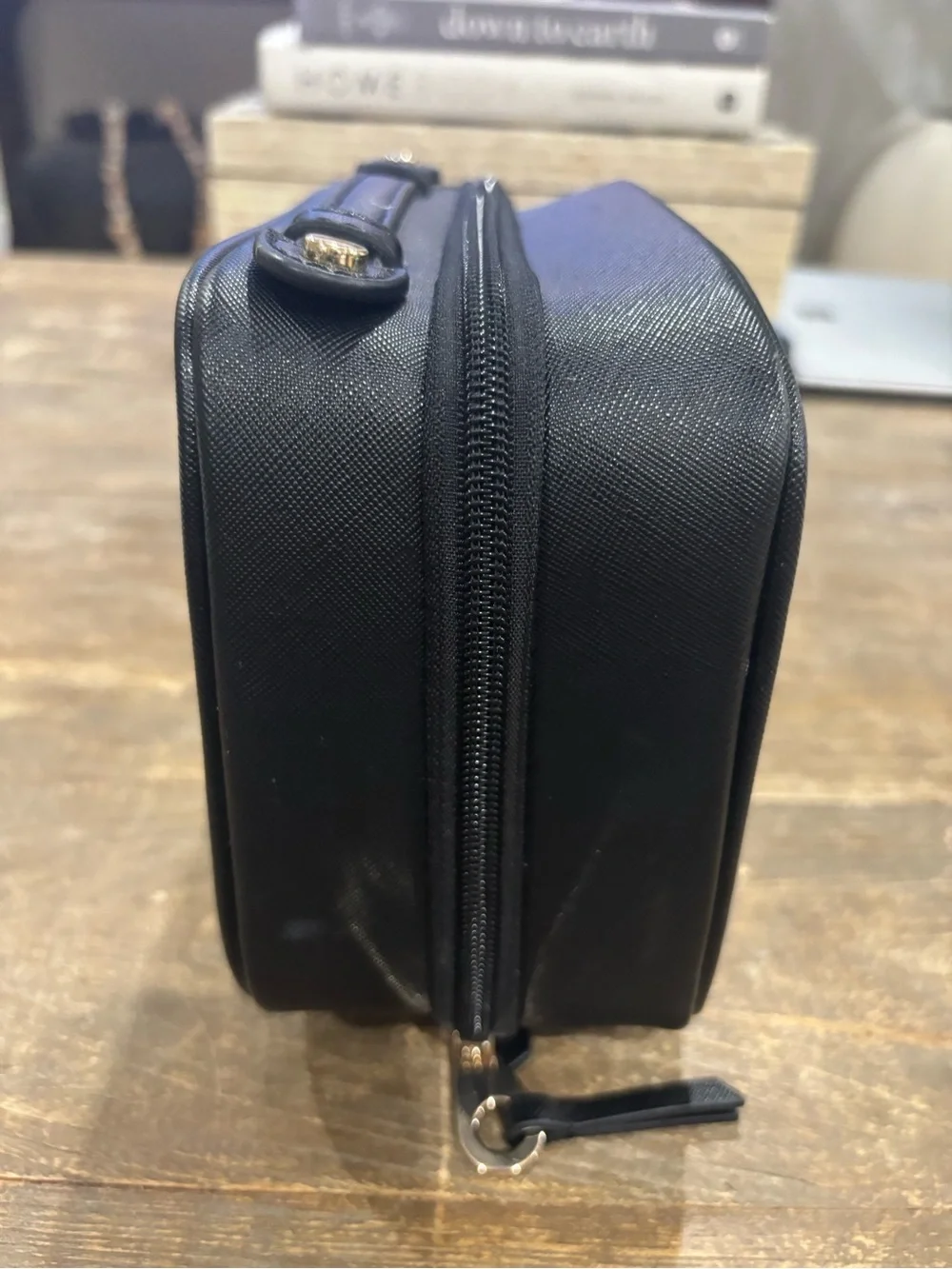 CALPAK Small Clear Cosmetics Case